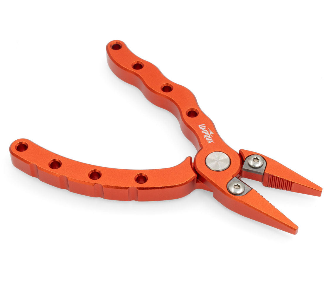 Umpqua RiverRun Trout Plier With Sheath