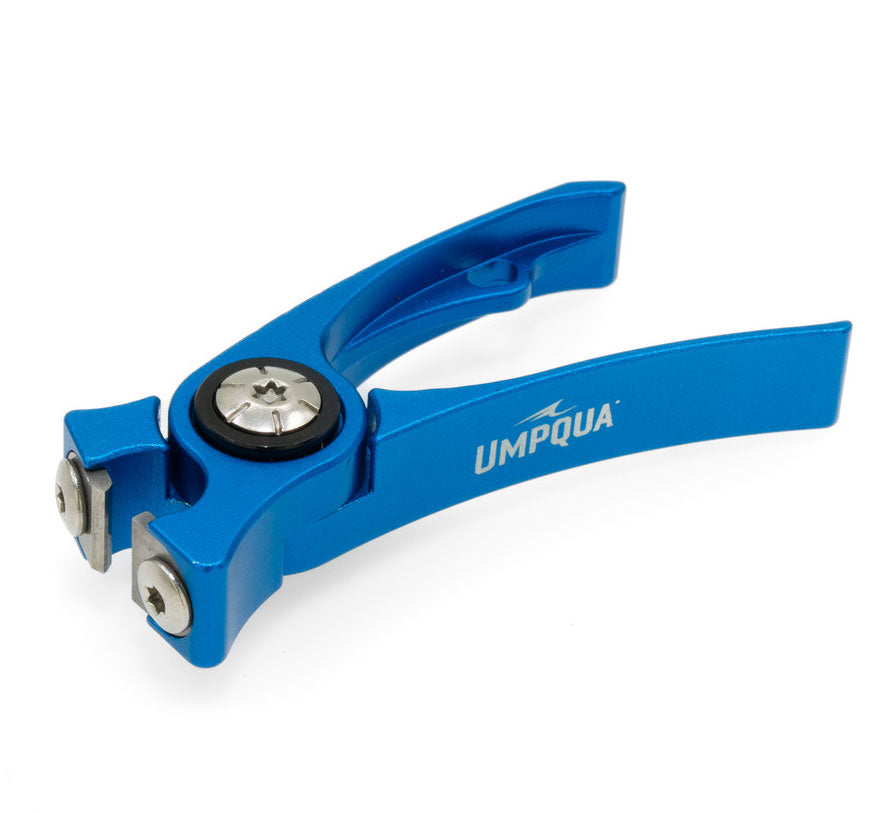 Umpqua RiverRun Nipper with Lanyard